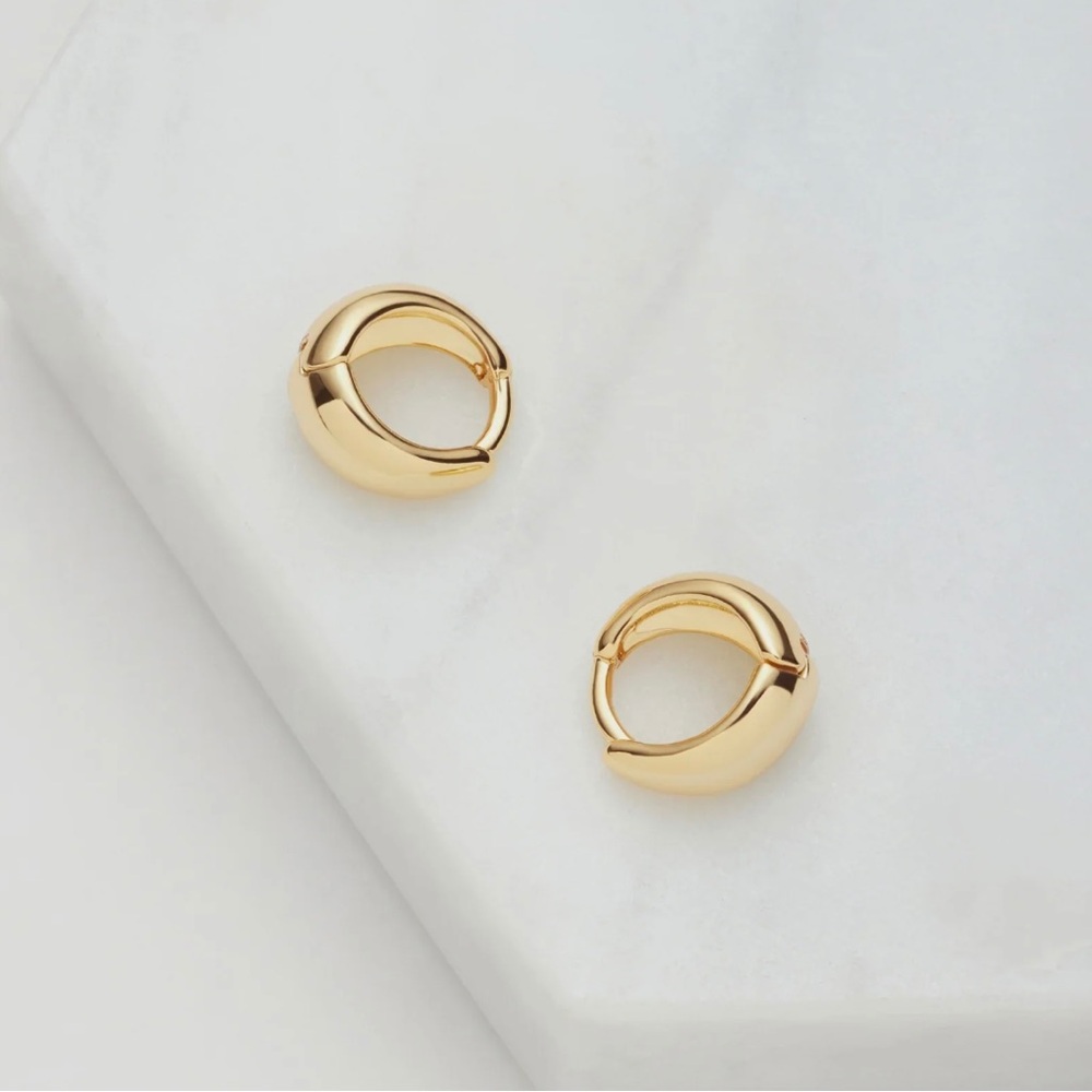 Mint & Lily Teardrop Huggie Hoop Earrings - Picture 3 of 8